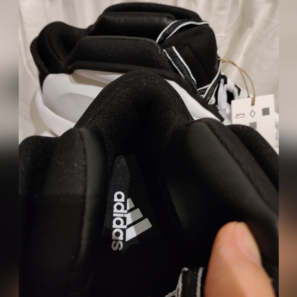 Adidas shoes - Picture 6 of 9